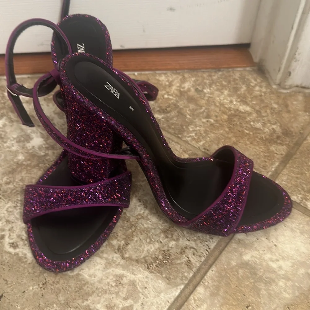 Zara Purple Glitter Block Heel Sandals w/ Ankle Strap Size 7.5 - Picture 2 of 11